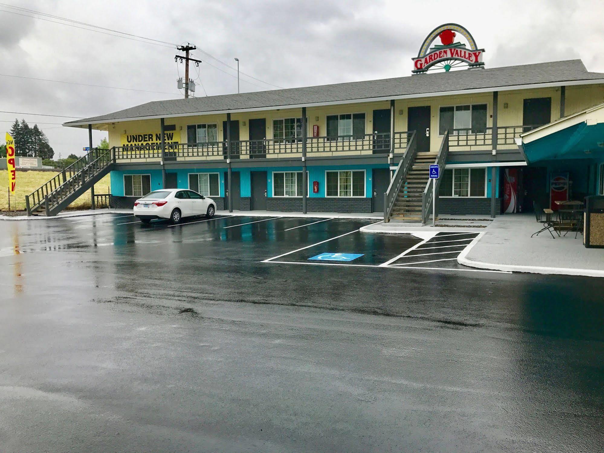 Rosewood Inn & Suites Roseburg Exteriör bild