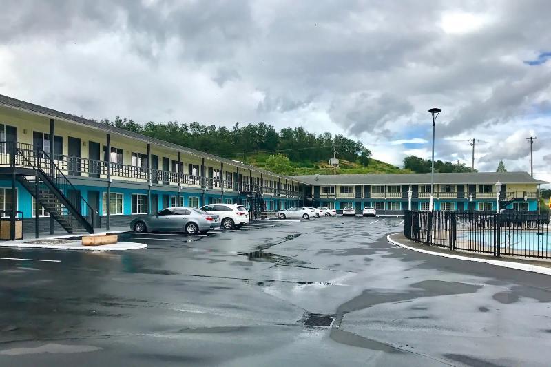 Rosewood Inn & Suites Roseburg Exteriör bild